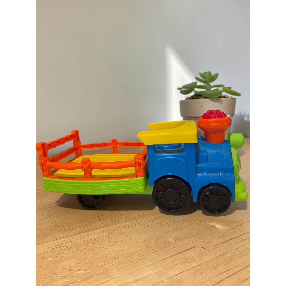 Fisher-Price Little People Choo-Choo Zoo Train 2 Gorillas sound works! - Picture 3 of 5